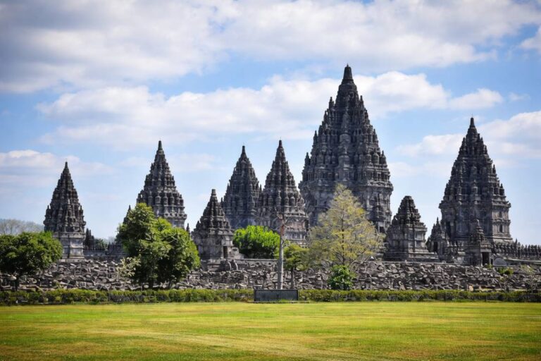 Peran Kerajaan Mataram Kuno dalam Sejarah Indonesia