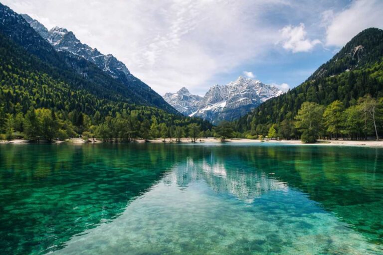 Legenda Asal Mula Danau Batur, Kisah Mistis dari Bali