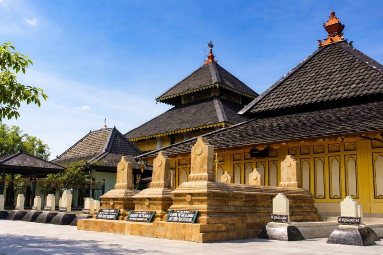 Menelusuri Jejak Kerajaan Demak dalam Penyebaran Islam di Pulau Jawa