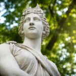 Kisah Dewi Artemis dalam Mitologi Yunani, Sang Pelindung Alam dan Perburuan