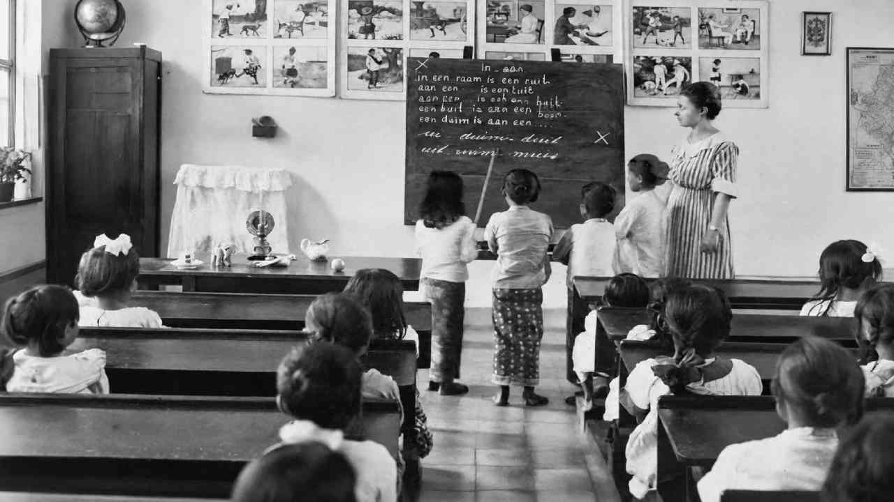 Sejarah-Pendidikan-Di-Indonesia-Pada-Masa-Kolonial